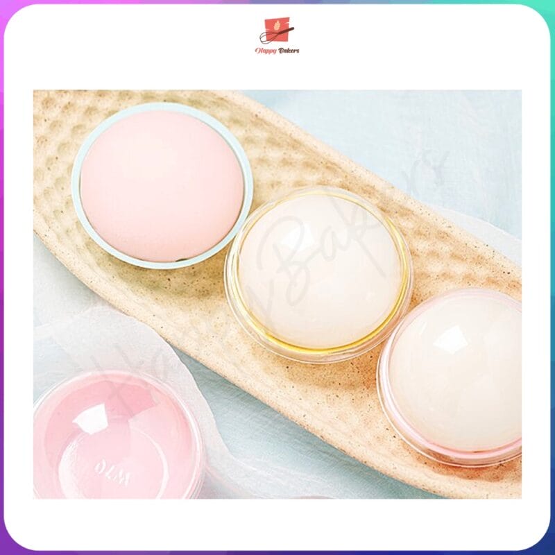 Round Container With Clear Cover - Image 4